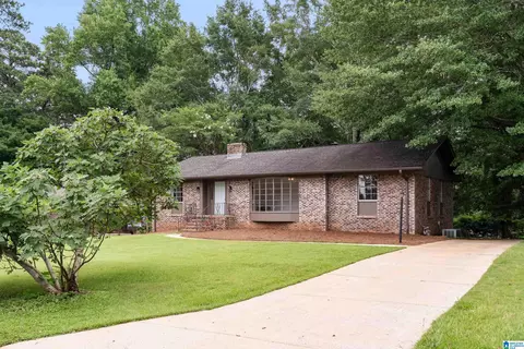 3720 Spearman Dr, Hoover, AL 35216