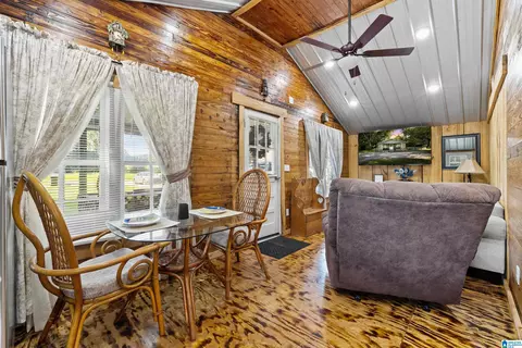 Dining - 24 5th Ave S, Clanton, AL 35045 photo 1 of 1
