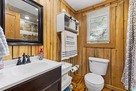 Bath - 24 5th Ave S, Clanton, AL 35045 photo 1 of 2