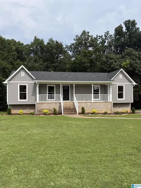 5817 Ashley Dr, Gardendale, AL 35071