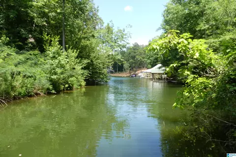 173 Ladonna Dr #1/2, Wedowee, AL 36278