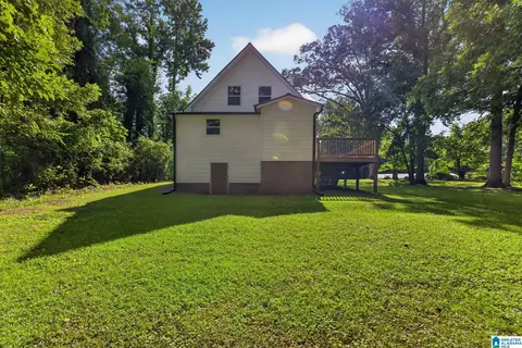 Exterior - 285 3rd St E, Fruithurst, AL 36262 photo 6 of 7