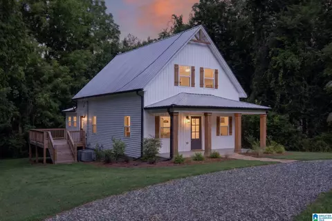Exterior - 285 3rd St E, Fruithurst, AL 36262 photo 2 of 7