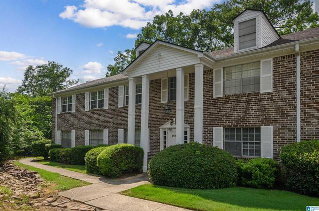 2100 Montreat Ln #2100-B, Vestavia Hills, AL 35216