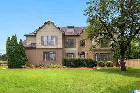 232 Beaumont Dr, Vestavia Hills, AL 35216