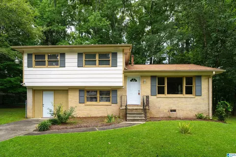 552 Argonne Dr NE, Center Point, AL 35215