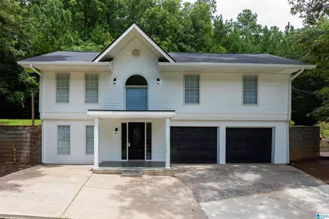 119 Willowbrook Dr, Talladega, AL 35160