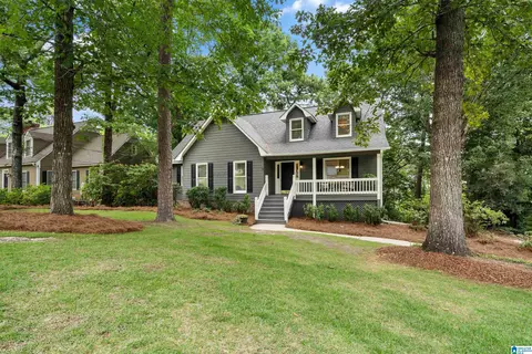 2225 Shelterwood Rd, Hoover, AL 35226