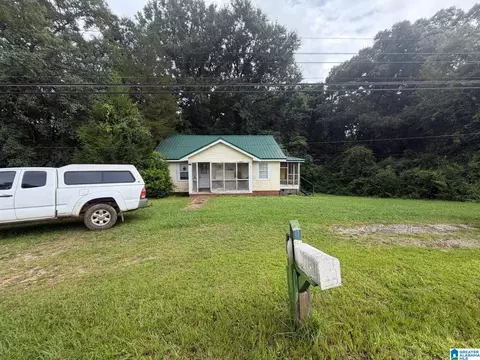 1112 Oldfield Rd, Sylacauga, AL 35150