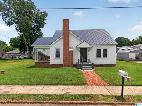 206 S Center Ave, Piedmont, AL 36272