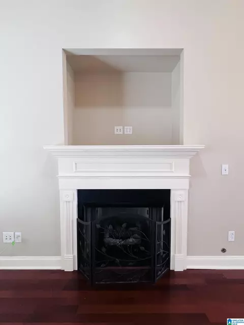 Living - 11357 Cedar Glades Dr, Vance, AL 35490 photo 4 of 5