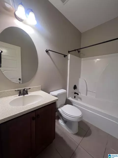 Bath - 11357 Cedar Glades Dr, Vance, AL 35490 photo 4 of 5