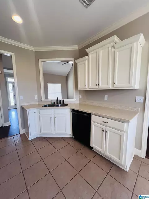 Kitchen - 11357 Cedar Glades Dr, Vance, AL 35490 photo 3 of 3