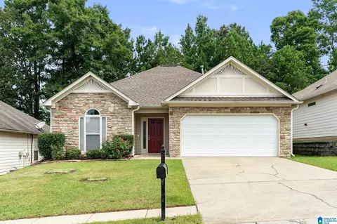 333 Fox Run Ln, Pell City, AL 35125
