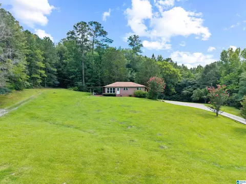 Exterior - 140 Armstrong Loop, Hayden, AL 35079 photo 4 of 10