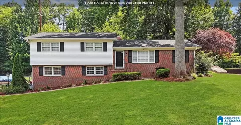 2336 Mountain Oaks Ln, Hoover, AL 35226