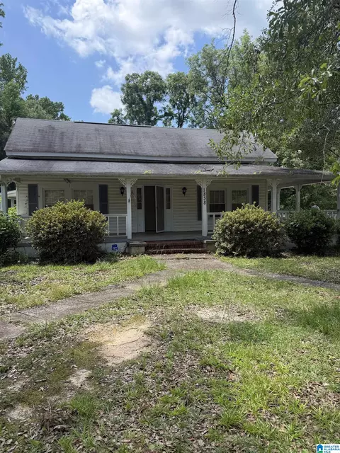 1838 Walnut St, Centreville, AL 35042