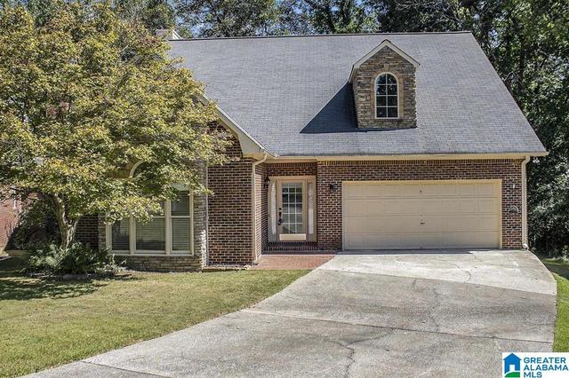 2512 Christie Cir, Vestavia Hills, AL 35216