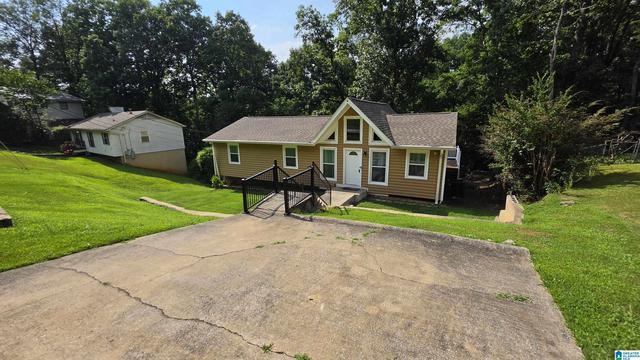 640 16th Ter NW, Center Point, AL 35215