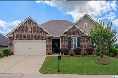 213 Creekside Ct, Pelham, AL 35124