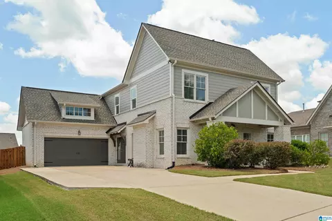 5845 Longview Ln, Trussville, AL 35173