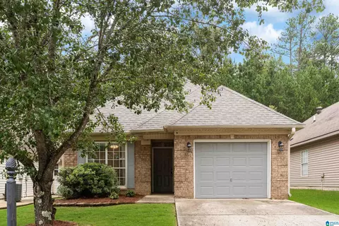 262 Forest Lakes Dr, Sterrett, AL 35147