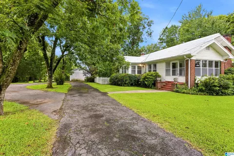 1425 Hueytown Rd, Hueytown, AL 35023