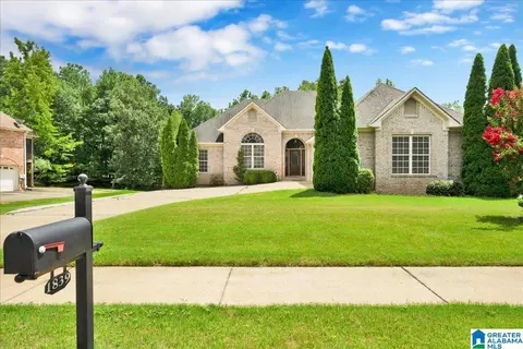 1839 Winnepeg Cir, Bessemer, AL 35022