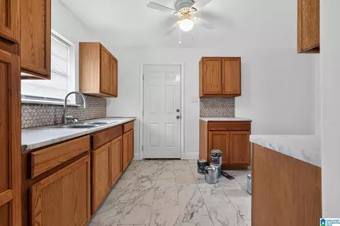 967 Texas St, Mobile, AL 36604 photo 3