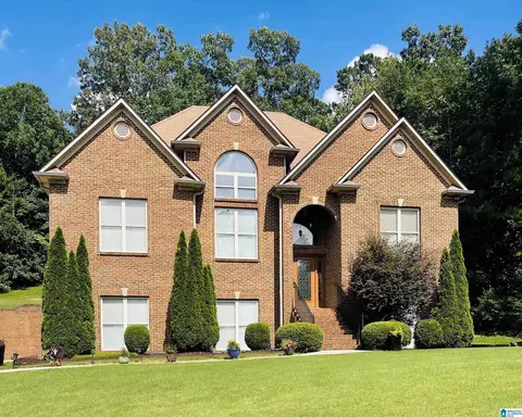 511 Willow Ln, Trussville, AL 35173