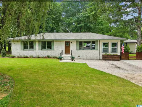 4001 Dolly Ridge Rd, Vestavia, AL 35243