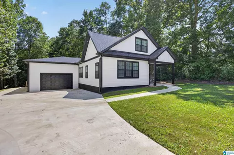 270 Choccolocco Dr, Anniston, AL 36207