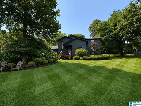 1540 Holly Rd, Hoover, AL 35226