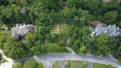 1729 Vestwood Hills Dr #2, Vestavia Hills, AL 35216