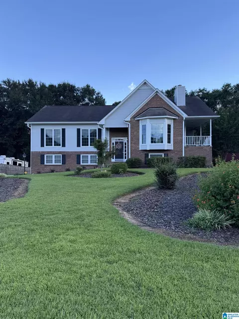 141 Heather Ridge Dr, Pelham, AL 35124