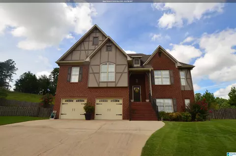 459 River Oaks Ln, Helena, AL 35080