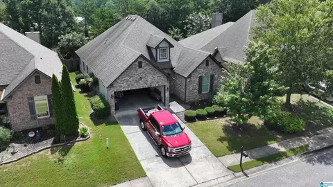 1080 Pine Valley Dr, Calera, AL 35040