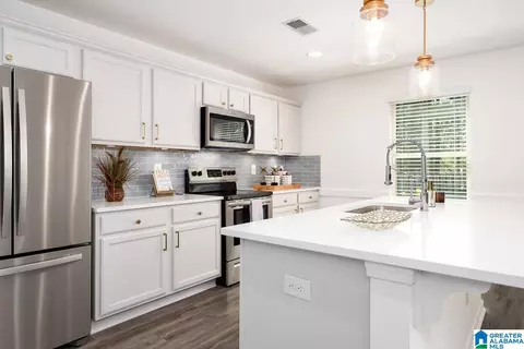 188 Chesser Reserve Dr, Chelsea, AL 35043