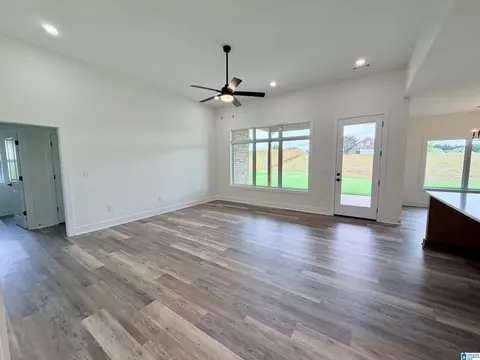 Living - 170 Crest Loop Rd, Clanton, AL 35045 photo 4 of 4