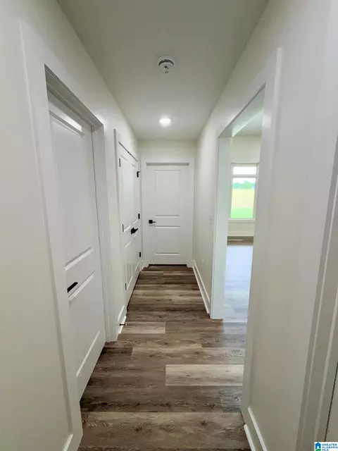 Entry Way - 170 Crest Loop Rd, Clanton, AL 35045 photo 6 of 6