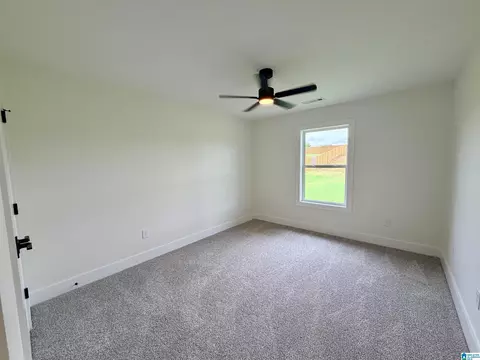 Bedroom - 170 Crest Loop Rd, Clanton, AL 35045 photo 2 of 3