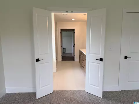 Entry Way - 170 Crest Loop Rd, Clanton, AL 35045 photo 4 of 6