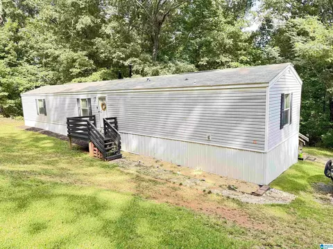678 Inthawoods Cir, Trussville, AL 35173
