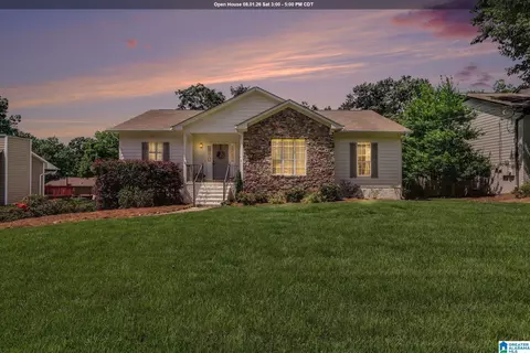 1709 Fieldstone Cir, Helena, AL 35080