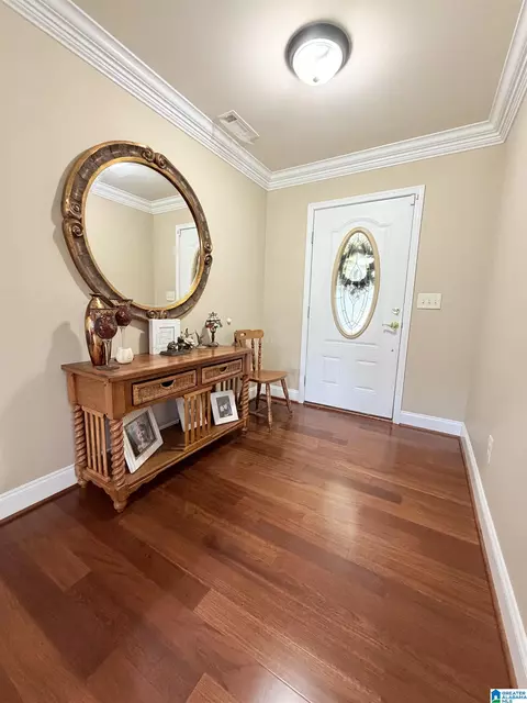 Entry Way - 120 Maplewood Dr, Clanton, AL 35045 photo 1 of 5