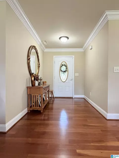 Entry Way - 120 Maplewood Dr, Clanton, AL 35045 photo 2 of 5