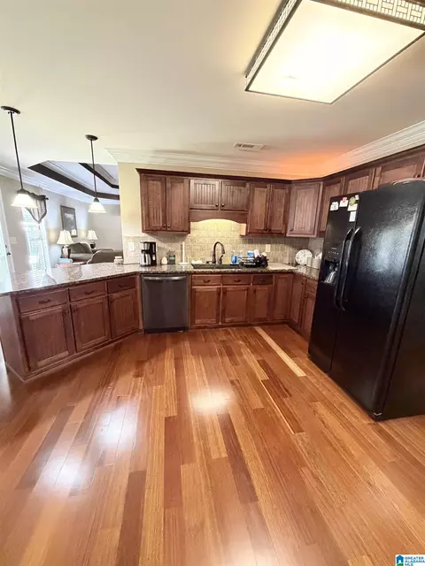 Kitchen - 120 Maplewood Dr, Clanton, AL 35045 photo 3 of 6