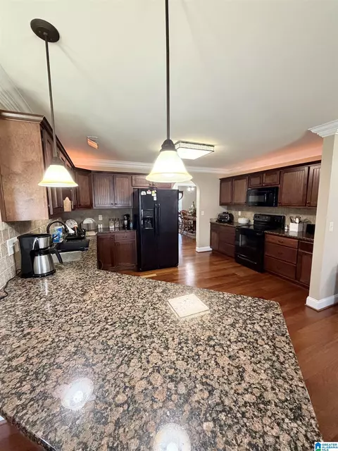Kitchen - 120 Maplewood Dr, Clanton, AL 35045 photo 5 of 6