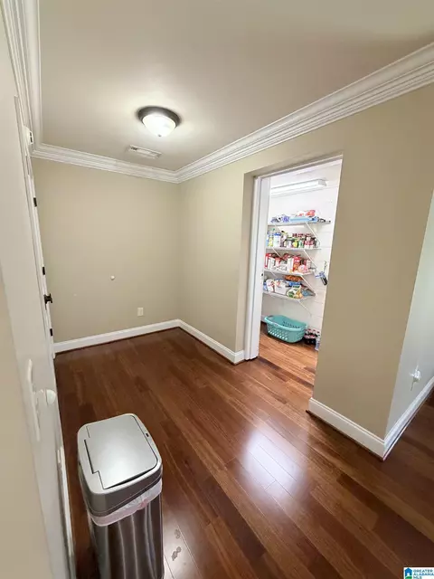Entry Way - 120 Maplewood Dr, Clanton, AL 35045 photo 4 of 5