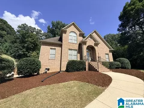 5825 Rosewood Dr, Gardendale, AL 35071